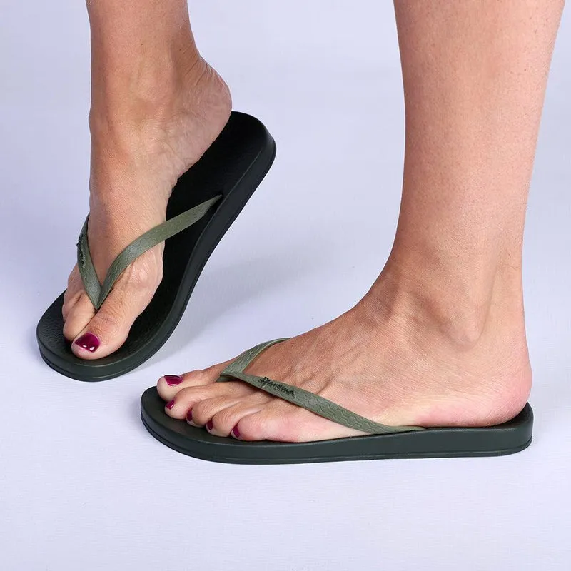 Ipanema Basic Thong Sandals - Green