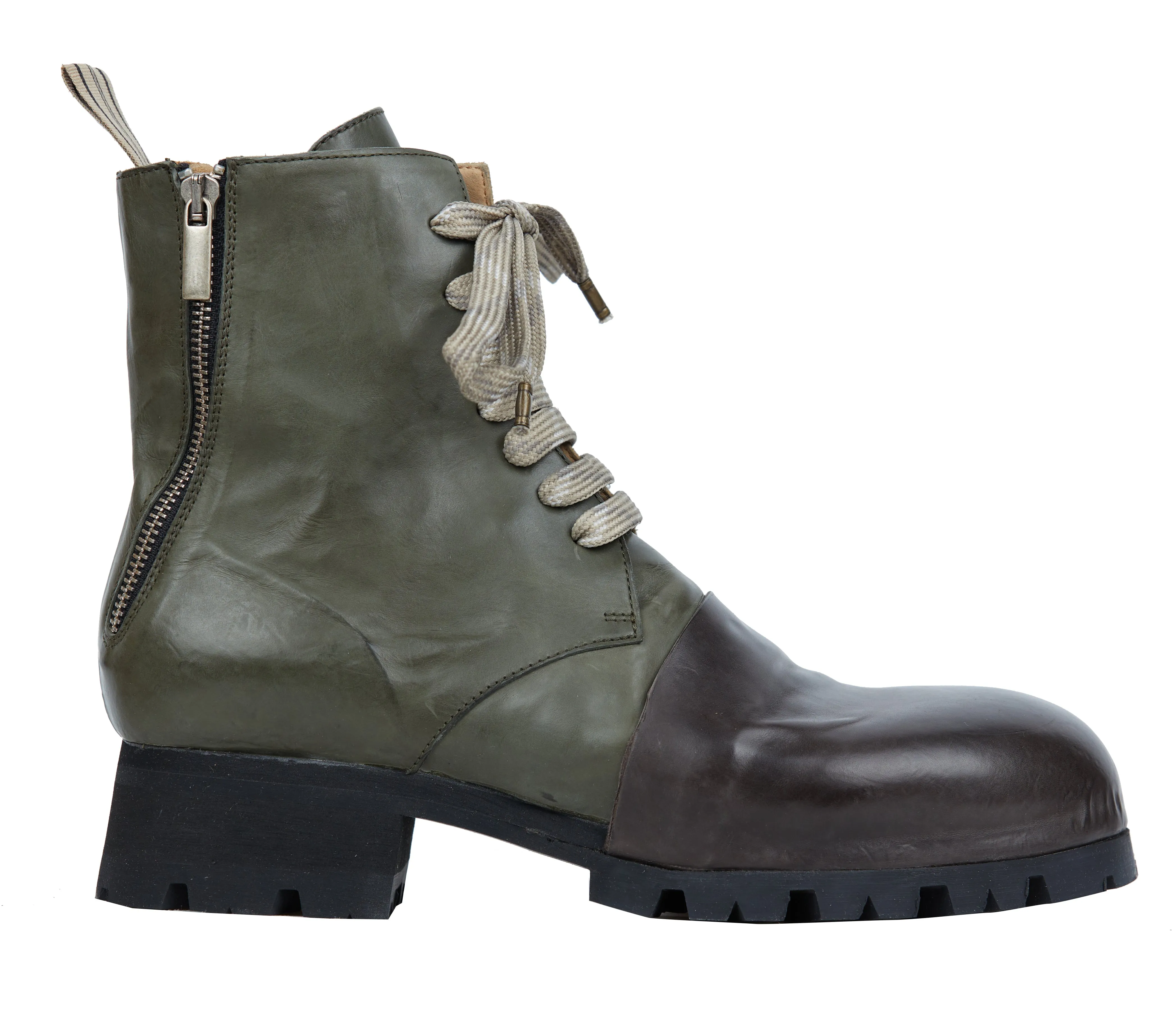 VINTAGE ARMY BOOTS