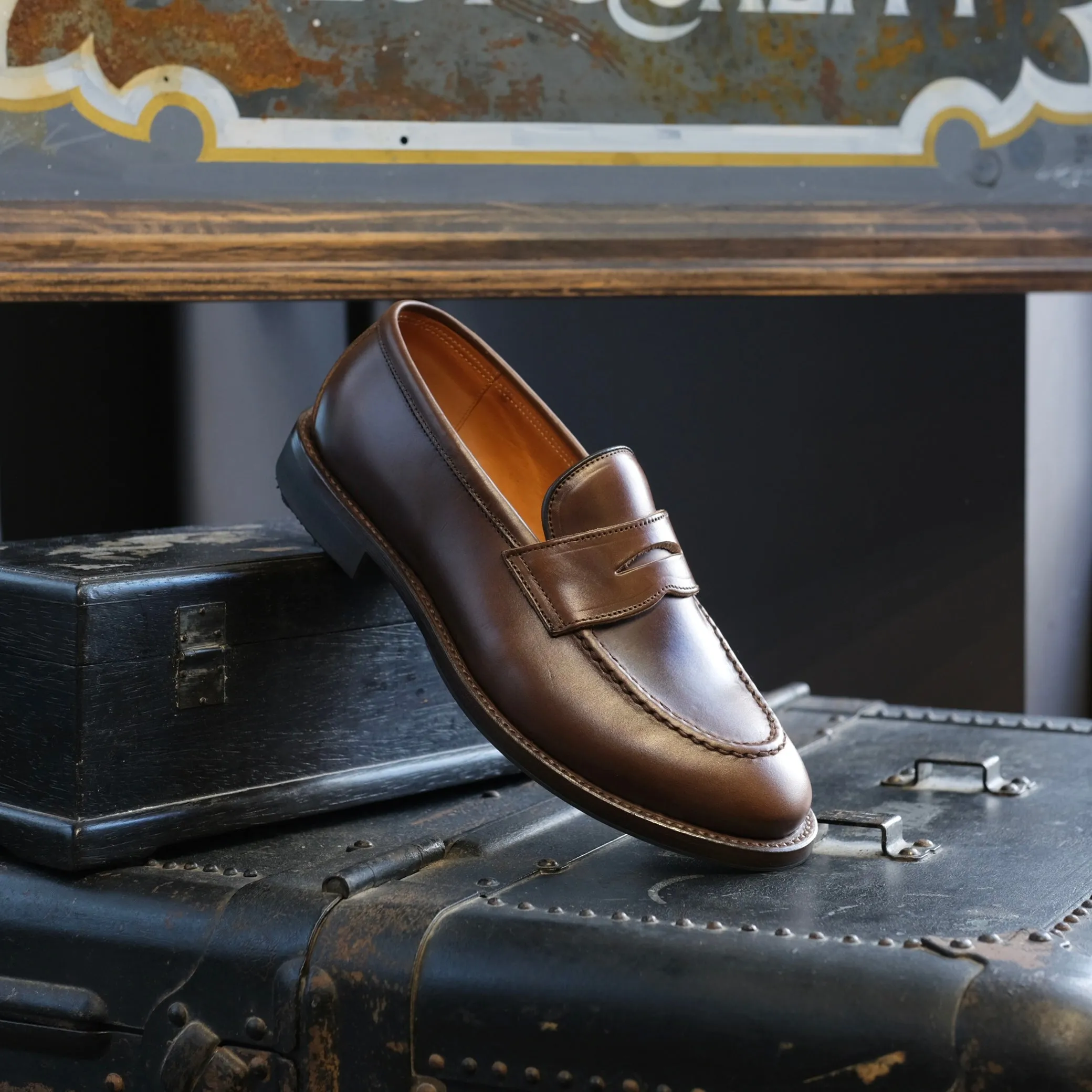 WHEEL ROBE Penny Loafer